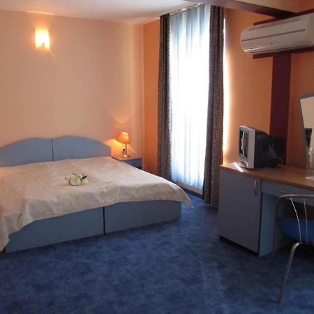 Hotel Shterev Sopot Oda fotoğraf